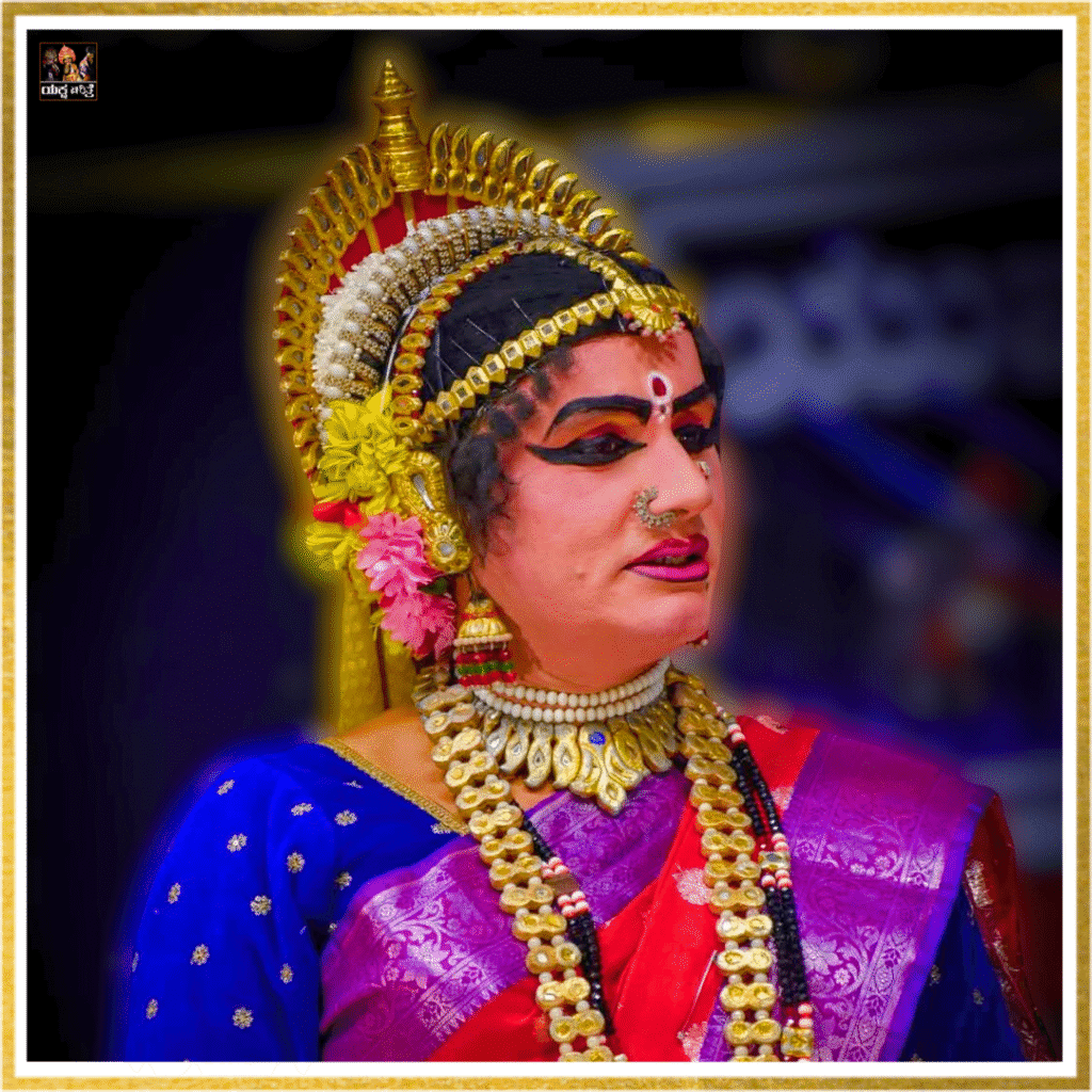 Yalaguppa Subrahmanya Hegde performing Yakshagana Streevesha
ಸುಬ್ರಹ್ಮಣ್ಯ ಹೆಗಡೆ ಯಲಗುಪ್ಪ