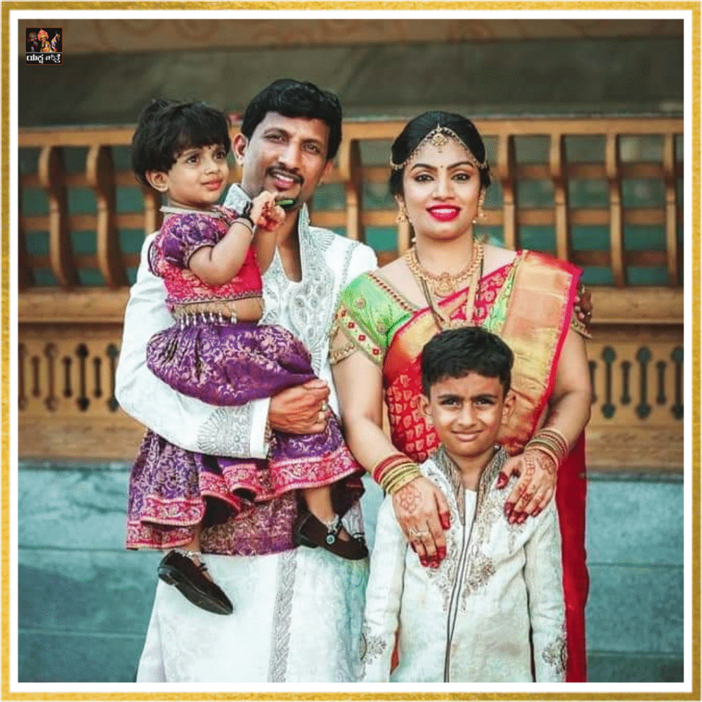 ಪಟ್ಲ ಸತೀಶ್ ಶೆಟ್ಟಿ
Patla Sathish Shetty Yakshagana
Yakshagana images
Sathish Patla Family 
