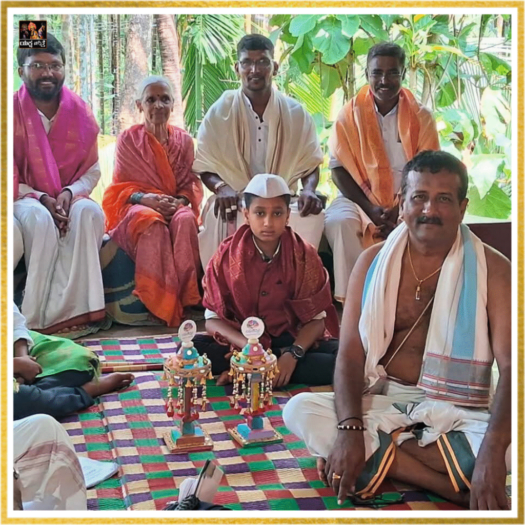 ರಾಘವೇಂದ್ರ ಮಯ್ಯ ಹಾಲಾಡಿ
 Yaksha Charithre
 Yakshagana images